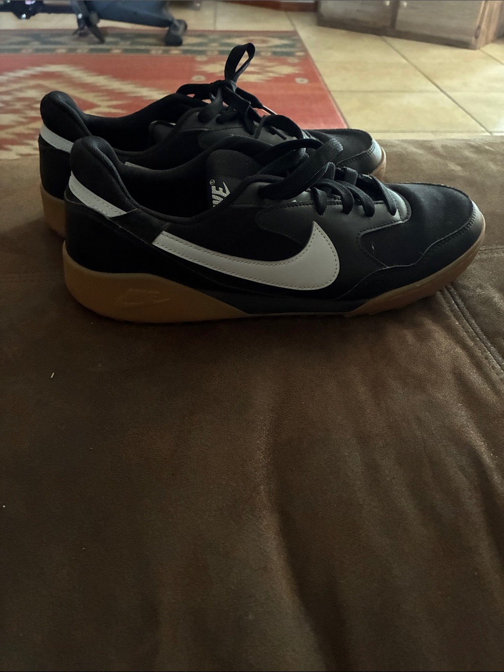 Nike Black White Gum Low-Top Sneakers